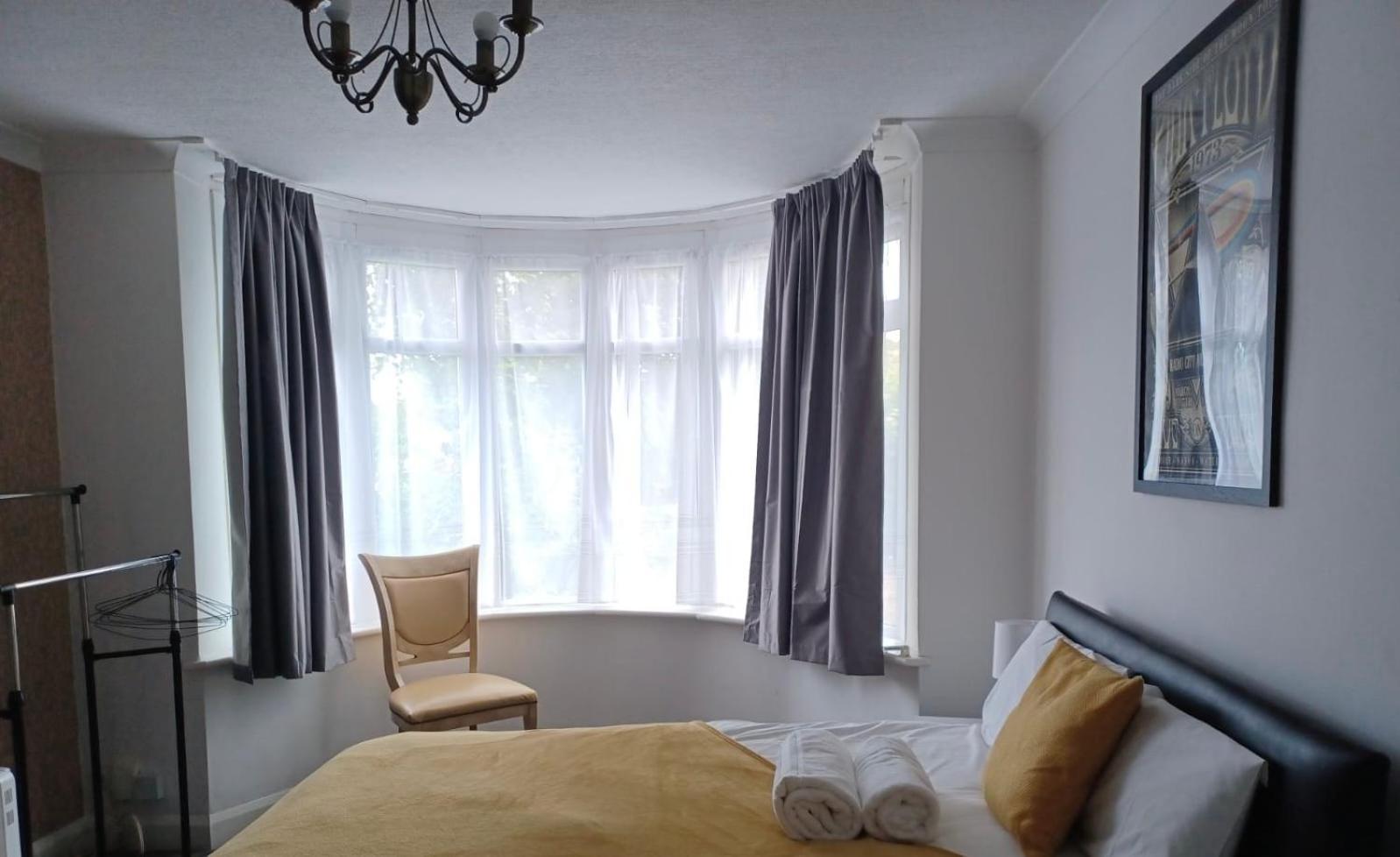 Solihull Shared House Acocks Green エクステリア 写真